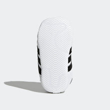 Laden Sie das Bild in den Galerie-Viewer, SUPERSTAR CRIB