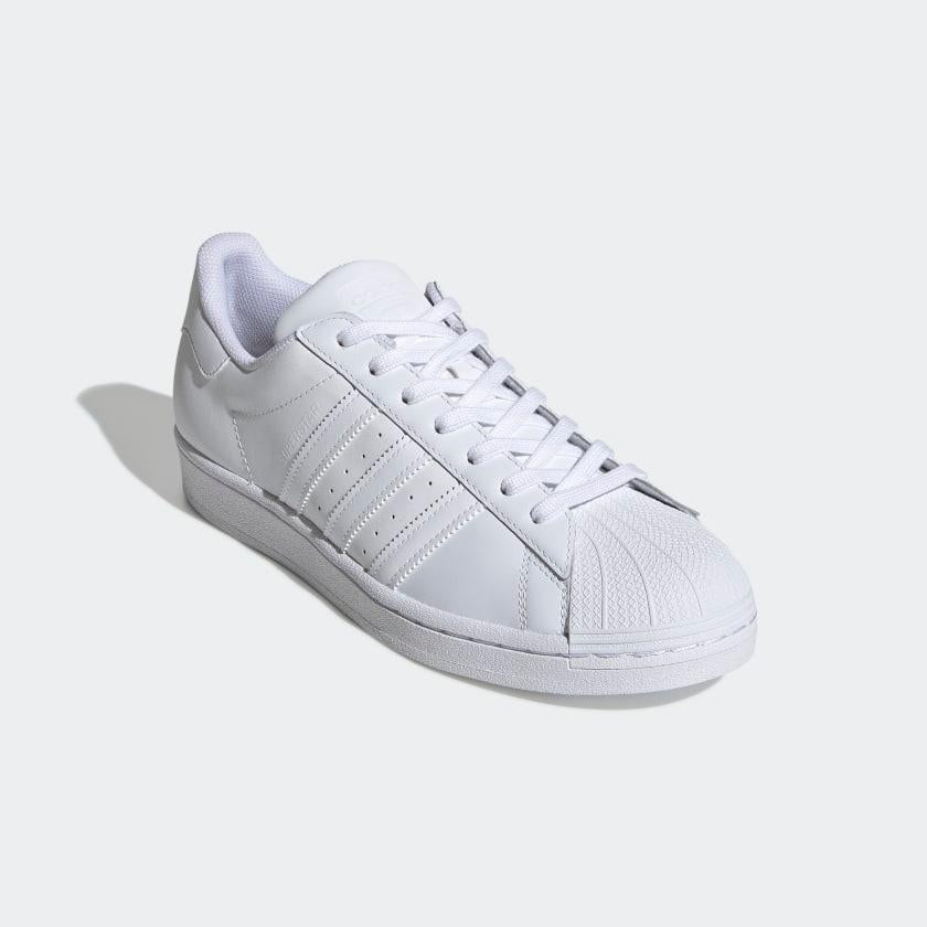 SUPERSTAR