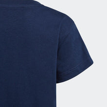 Laden Sie das Bild in den Galerie-Viewer, TREFOIL TEE T-SHIRT