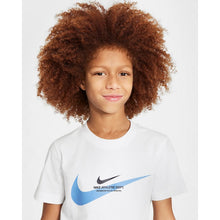 Laden Sie das Bild in den Galerie-Viewer, T-SHIRT JUNIOR NIKE