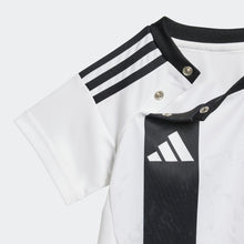 Laden Sie das Bild in den Galerie-Viewer, COMPLETINO INFANT JUVE