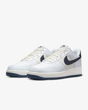 Carica l'immagine nel visualizzatore di Gallery, NIKE AIR FORCE 1 '07 NN