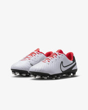 Load image into Gallery viewer, Nike Jr. Tiempo Legend 10 Club