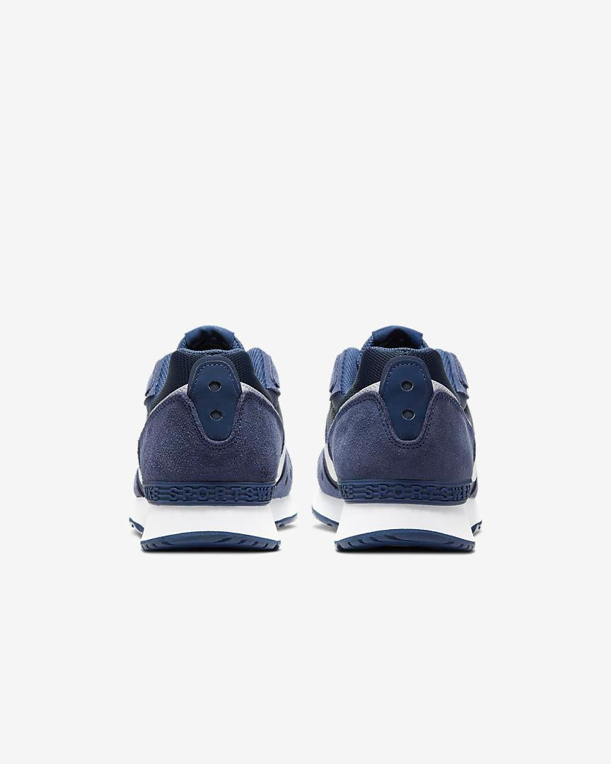 NIKE VENTURE RUNNER - Azzollino
