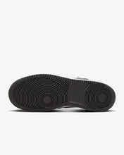 Cargar imagen en el visor de la galería, W NIKE COURT VISION LO