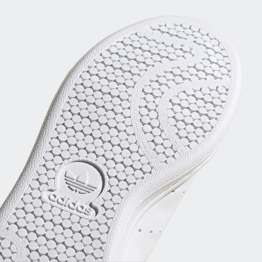 STAN SMITH J