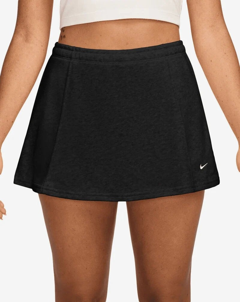 GONNA DONNA NIKE