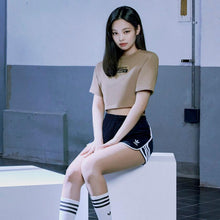 Carica l'immagine nel visualizzatore di Gallery, SHORT DONNA ADICOLOR CLASSICS 3-STRIPES