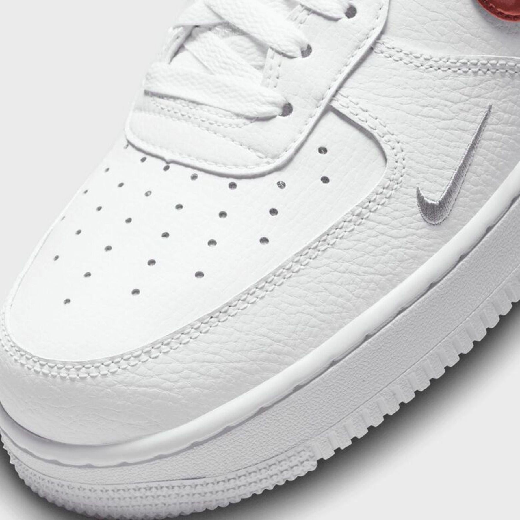 AIR FORCE 1'07