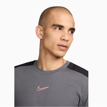 Laden Sie das Bild in den Galerie-Viewer, T-SHIRT UOMO NIKE