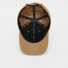 Laden Sie das Bild in den Galerie-Viewer, CAPPELLO CON VISIERA JORDAN