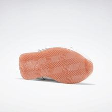 Carica l'immagine nel visualizzatore di Gallery, reebok royal cljog