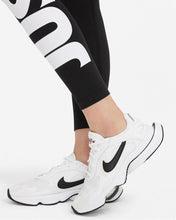 Cargar imagen en el visor de la galería, W NSW ESSNTL LGGNG JDI HR LEGGINS DONNA