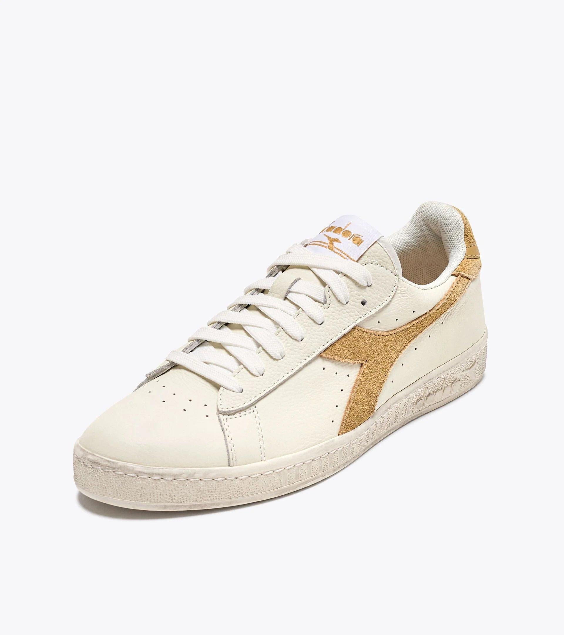 GAME L LOW WAXED SUEDE POP