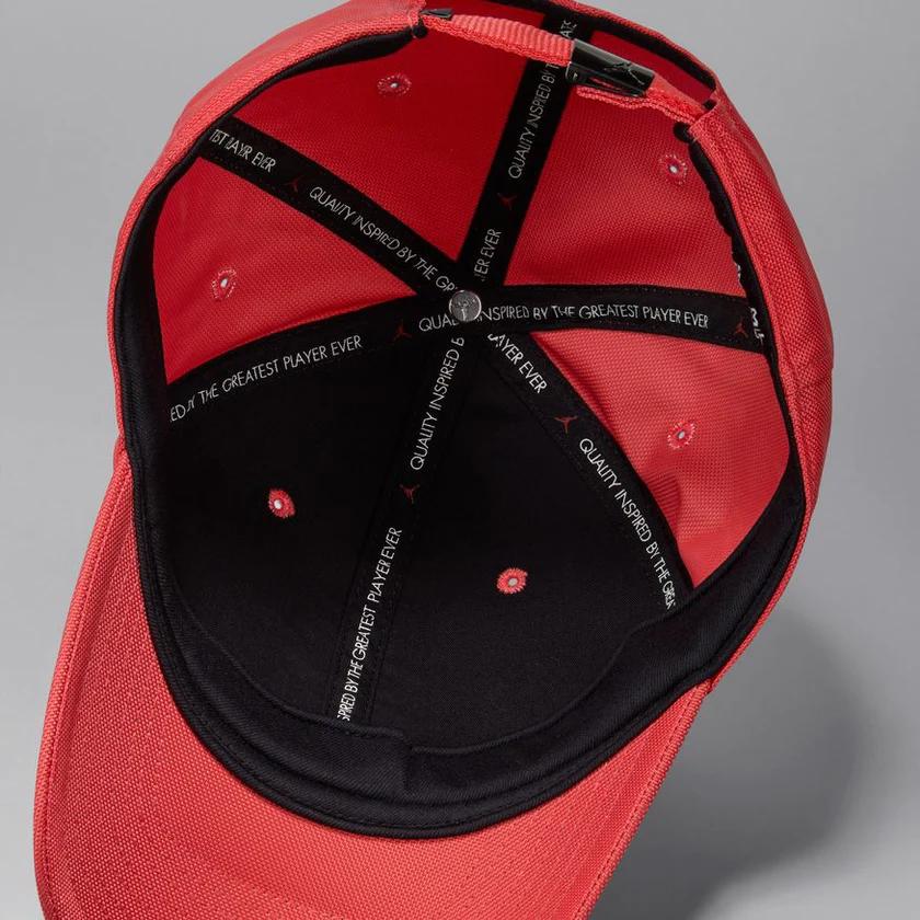 CAPPELLO CON VISIERA JORDAN