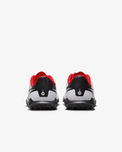 Laden Sie das Bild in den Galerie-Viewer, Nike Jr. Tiempo Legend 10 Club