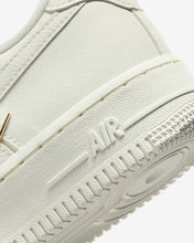Cargar imagen en el visor de la galería, WMNS AIR FORCE 1 '07