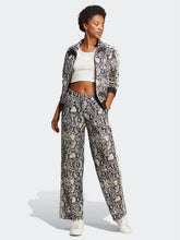 Load image into Gallery viewer, GIACCA TESSUTO TECNICO DONNA