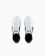 Carica l'immagine nel visualizzatore di Gallery, LEATHER SNEAKER