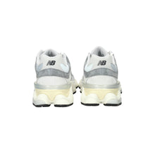 Load image into Gallery viewer, NEW BALANCE 9060