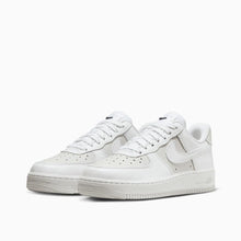 Cargar imagen en el visor de la galería, W NIKE AIR FORCE 1