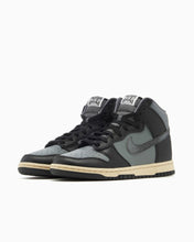 Load image into Gallery viewer, NIKE DUNK HI RETRO PRM