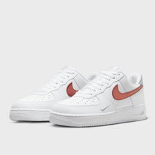 Laden Sie das Bild in den Galerie-Viewer, AIR FORCE  1'07