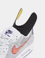 Carica l'immagine nel visualizzatore di Gallery, CREP PROTECT - SNEAKER