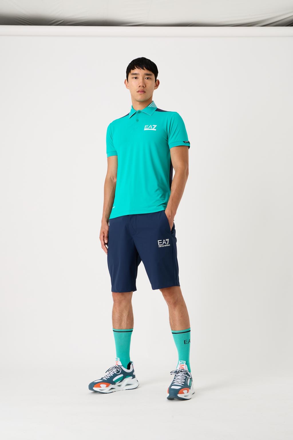 BERMUDA UOMO TESSUTO TECNICO EA7