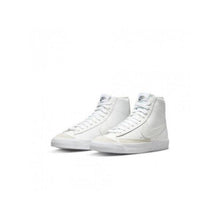 Laden Sie das Bild in den Galerie-Viewer, NIKE BLAZER MID '77 (GS)