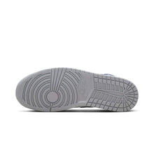 Load image into Gallery viewer, AIR JORDAN 1 MID