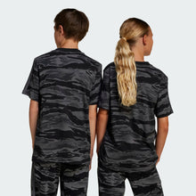 Laden Sie das Bild in den Galerie-Viewer, T-SHIRT JUNIOR CAMO
