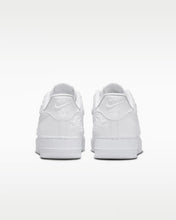 Laden Sie das Bild in den Galerie-Viewer, WMNS AIR FORCE 1 07