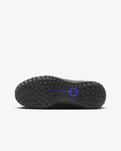 Load image into Gallery viewer, Nike Jr. Tiempo Legend 10 Club