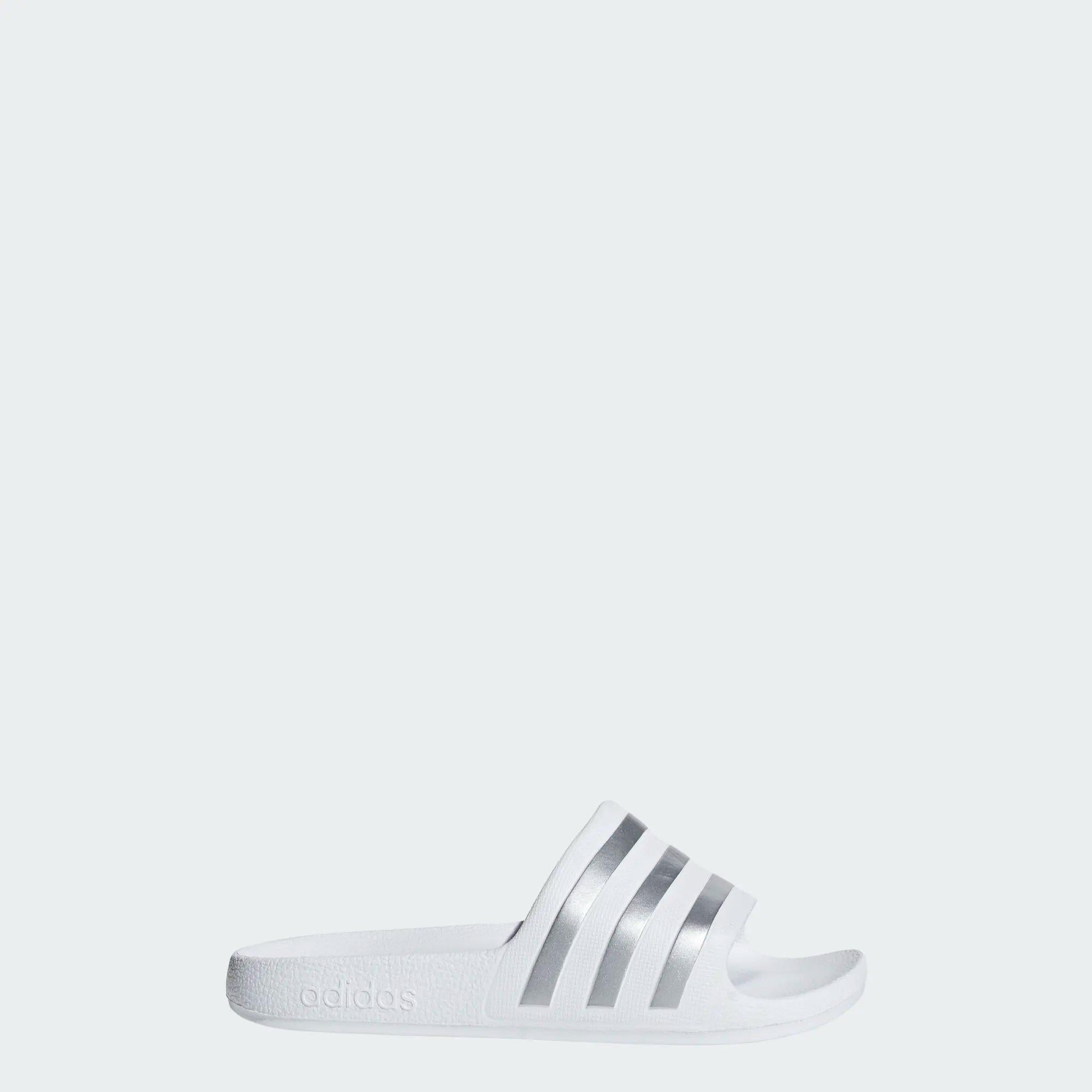 ADILETTE AQUA
