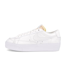 Carica l'immagine nel visualizzatore di Gallery, NIKE BLAZER LOW