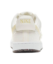 Carica l'immagine nel visualizzatore di Gallery, NIKE COURT VISION LO PREMIUM