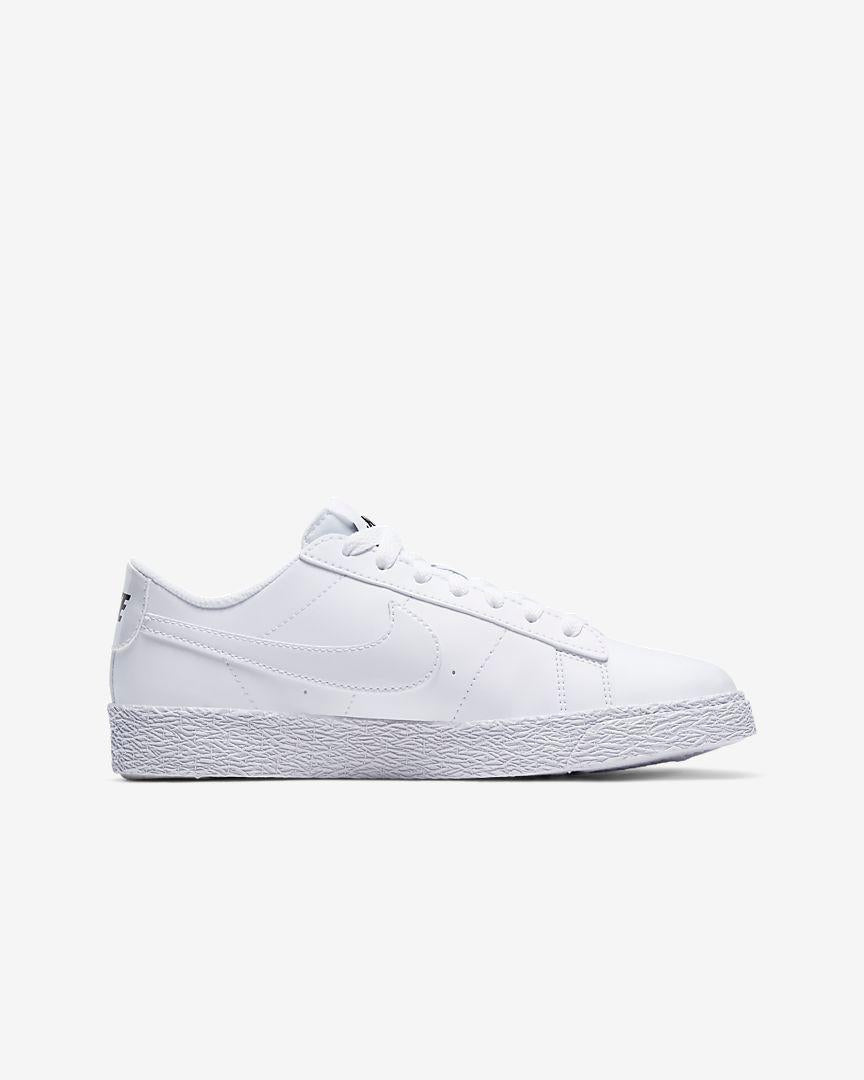 NIKE BLAZER LOW