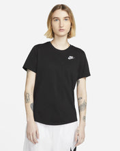 Laden Sie das Bild in den Galerie-Viewer, T-SHIRT MEZZA MANICA DONNA NIKE
