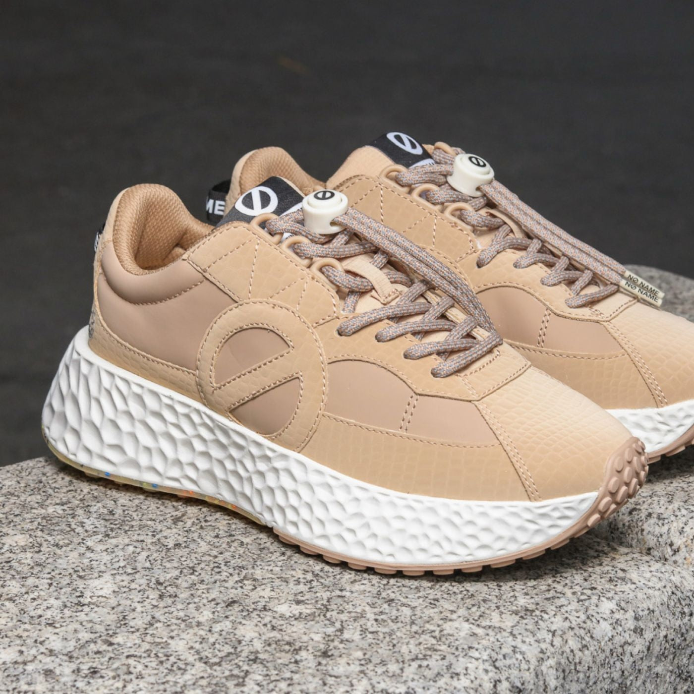 CARTER RUNNER W