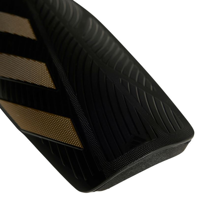PARASTINCO ADIDAS