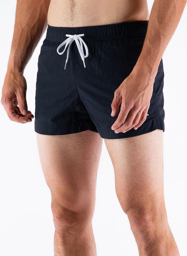 Beachshort boxer mare