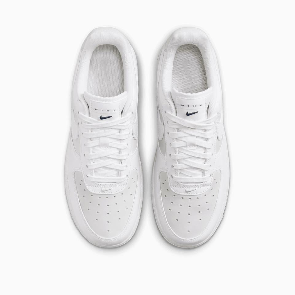 W NIKE AIR FORCE 1