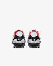 Load image into Gallery viewer, Nike Jr. Tiempo Legend 10 Club
