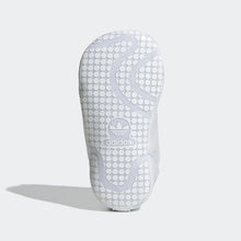 Load image into Gallery viewer, STAN SMITH CRIB