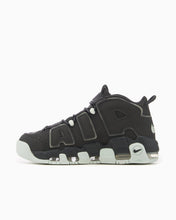 Carica l'immagine nel visualizzatore di Gallery, NIKE AIR MORE UPTEMPO 96