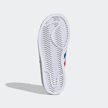 Laden Sie das Bild in den Galerie-Viewer, SUPERSTAR C