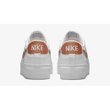 Cargar imagen en el visor de la galería, W BLAZER LOW PLATFORM
