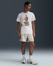 Laden Sie das Bild in den Galerie-Viewer, T-SHIRT UOMO  NIKE
