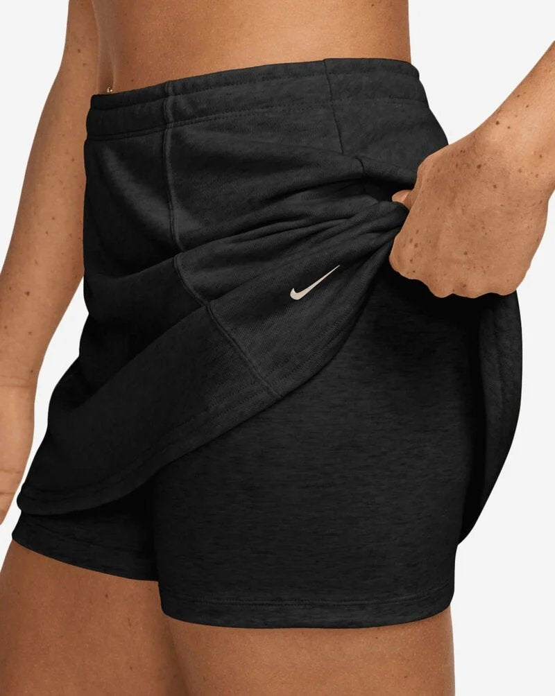 GONNA DONNA NIKE